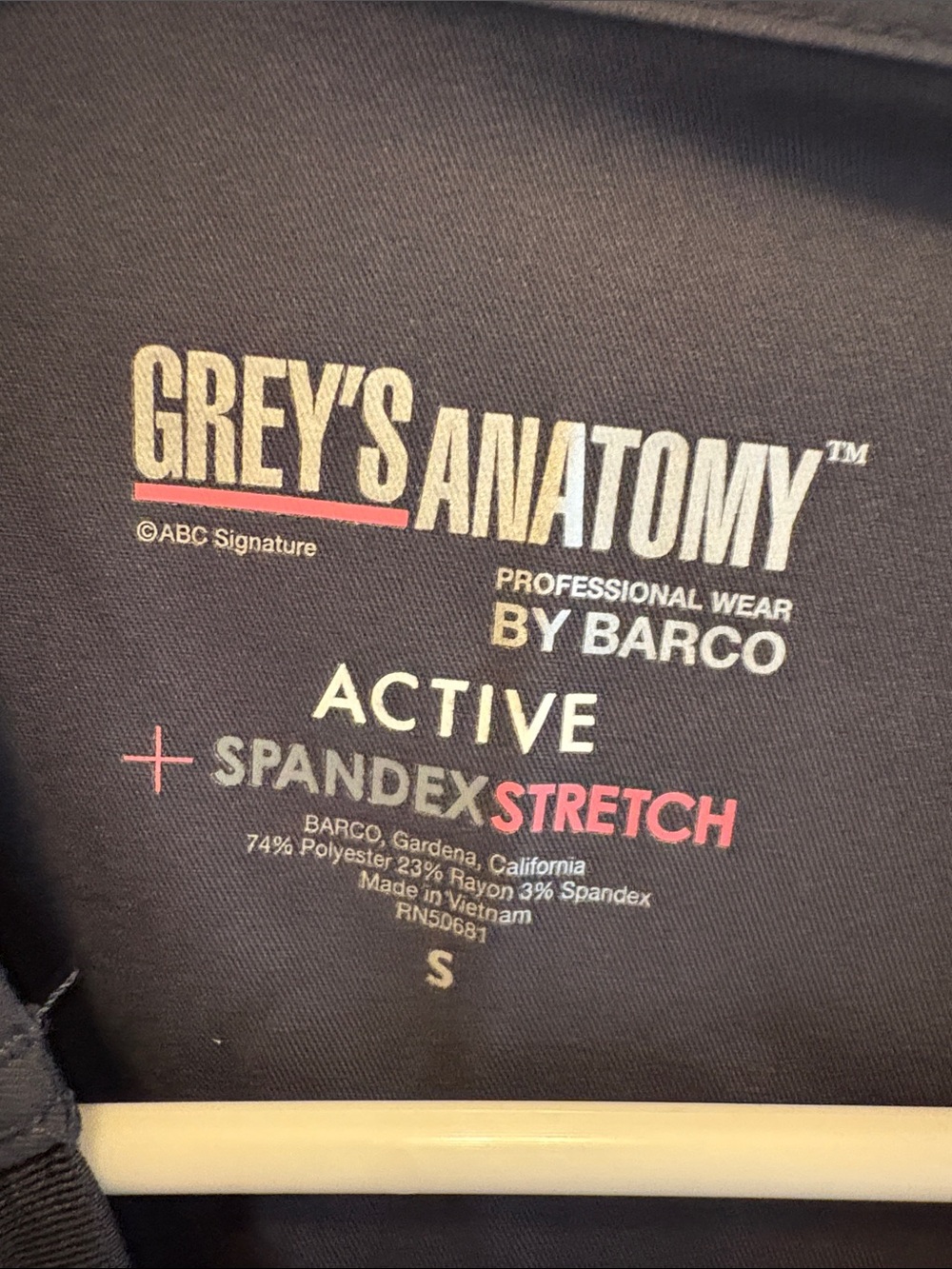 Grey's Anatomy Geisinger Embroidered Grey Medical Scrub Top - Picture 3 of 7